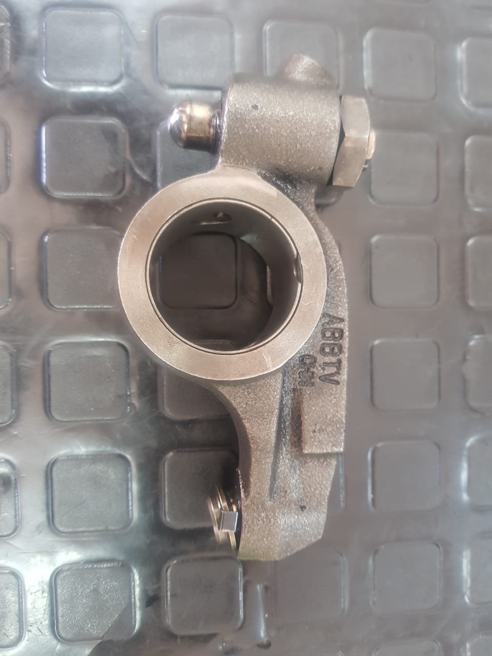 Balancin Valvulas motor Cummins ISM, foto 2