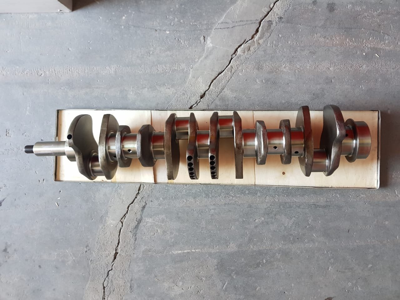 Cigueñal Motor Cummins 6BT5.9 Forjado, foto 3