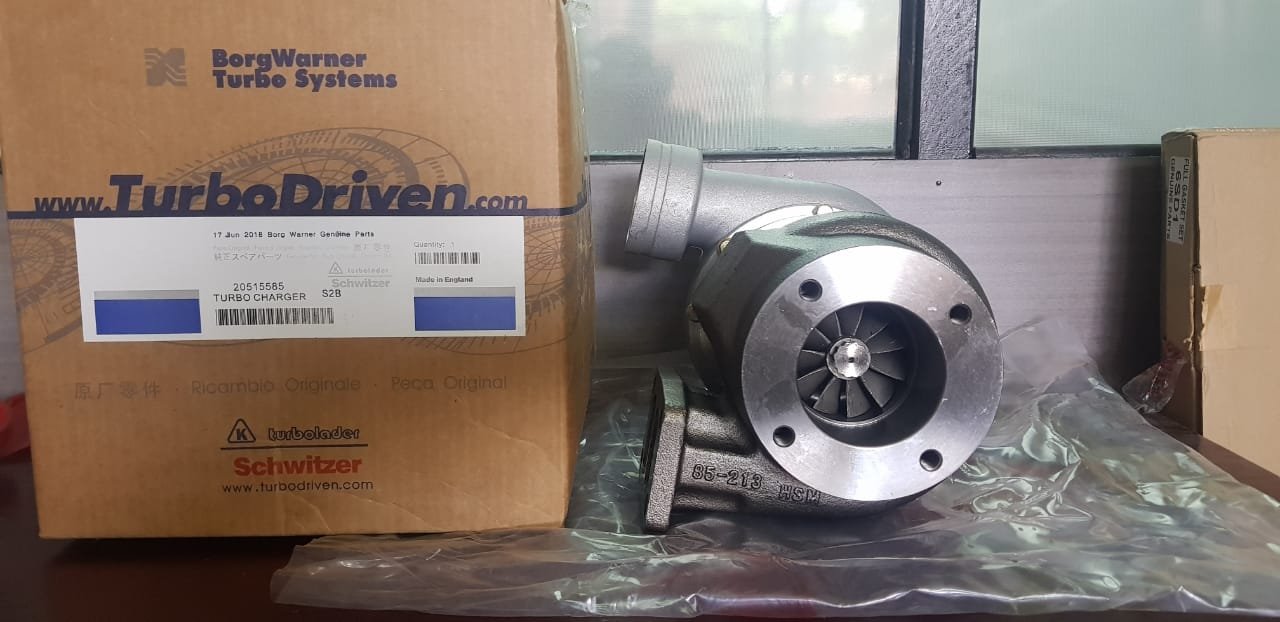 Turbo motor D6D sin Valvula, Excavadora Volvo EC210, foto 3