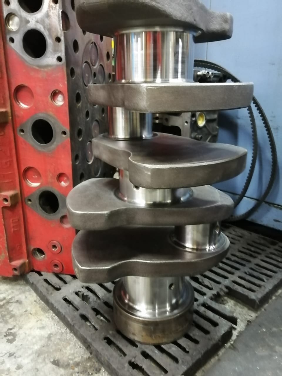 Cigüeñal motor Cummins 350-400, foto 3
