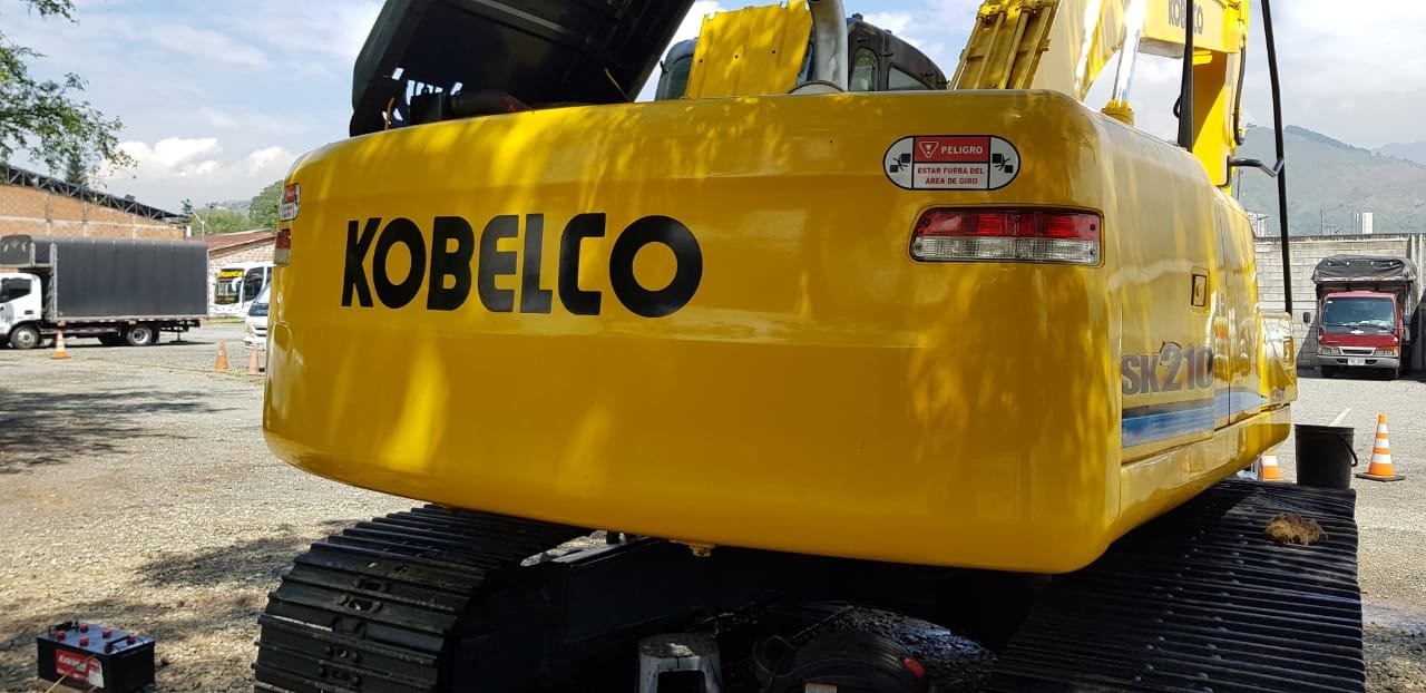 Kobelco SK210 Mark 8, foto 5
