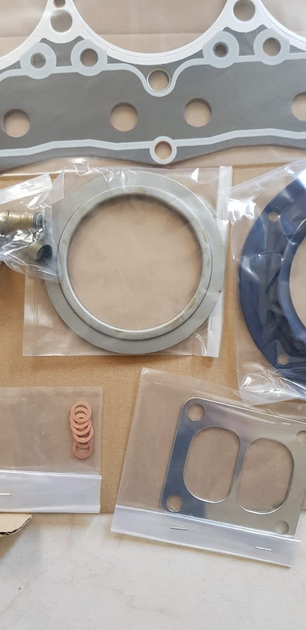 Empaquetadura Motor – Mitsubishi  6D16- Excavadora Kobelco SK330, foto 9