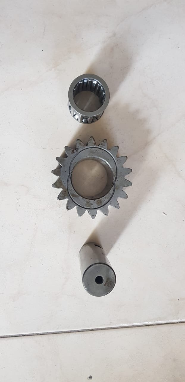Kit piñon planetario carrier inferior – Reductor de giro – Excavadora kobelco SK200-3-4