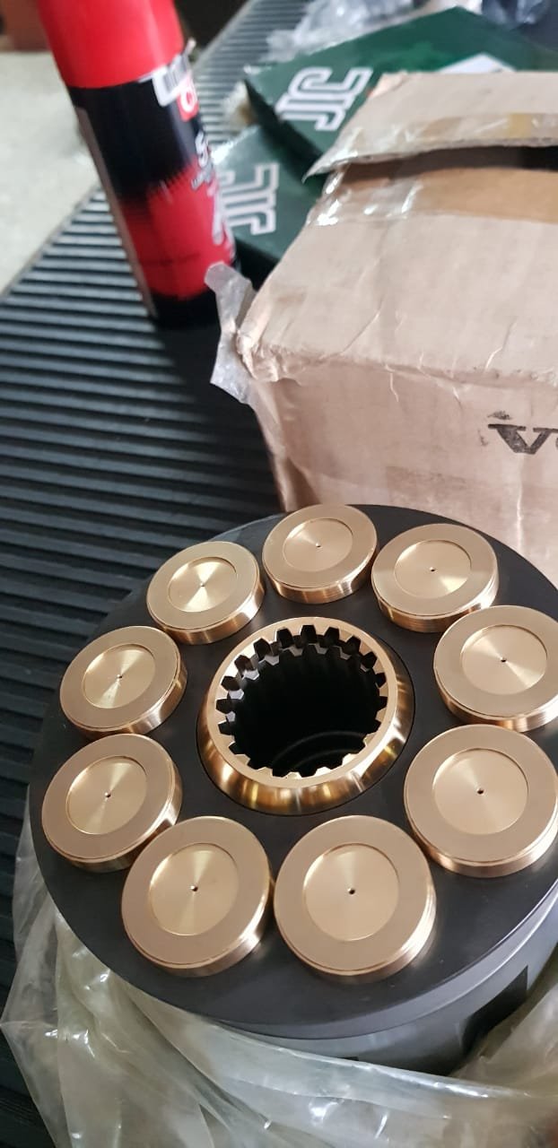 Kit motor de traslacion Volvo EC210B, foto 6