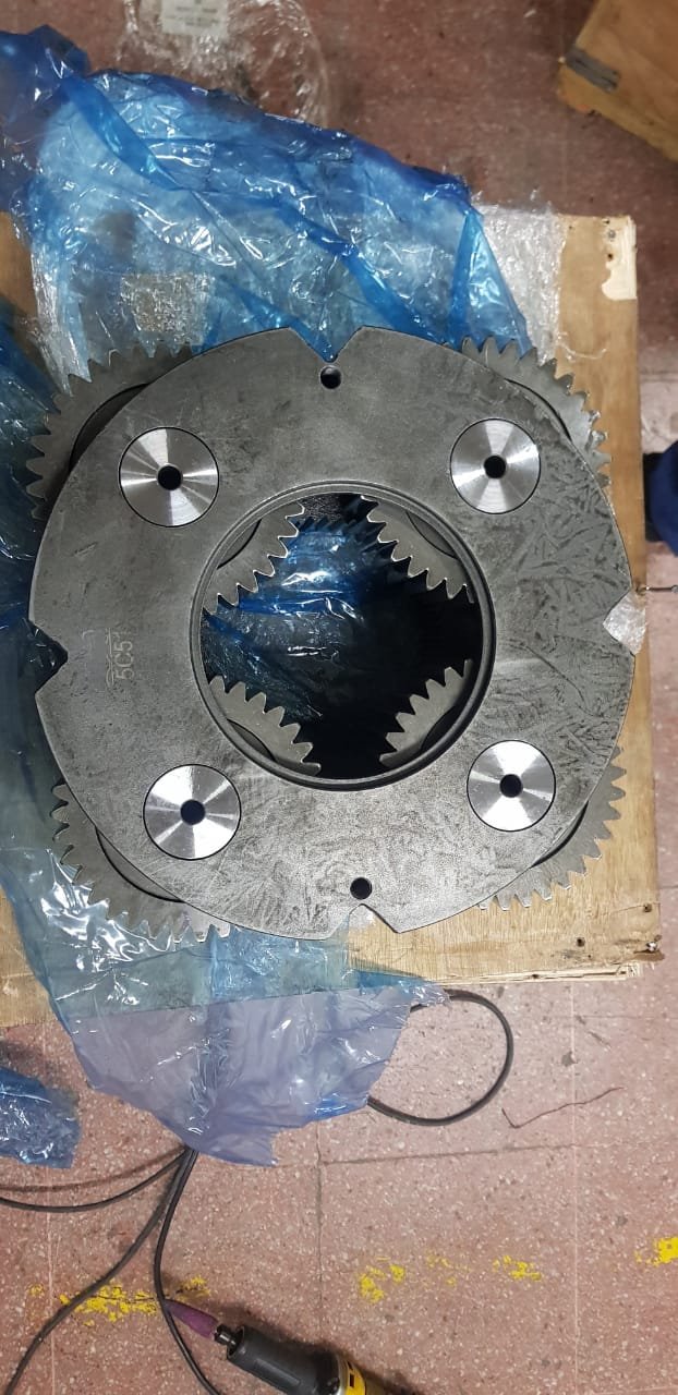 Plato escualizable motor de traslacion Volvo EC210B, foto 8