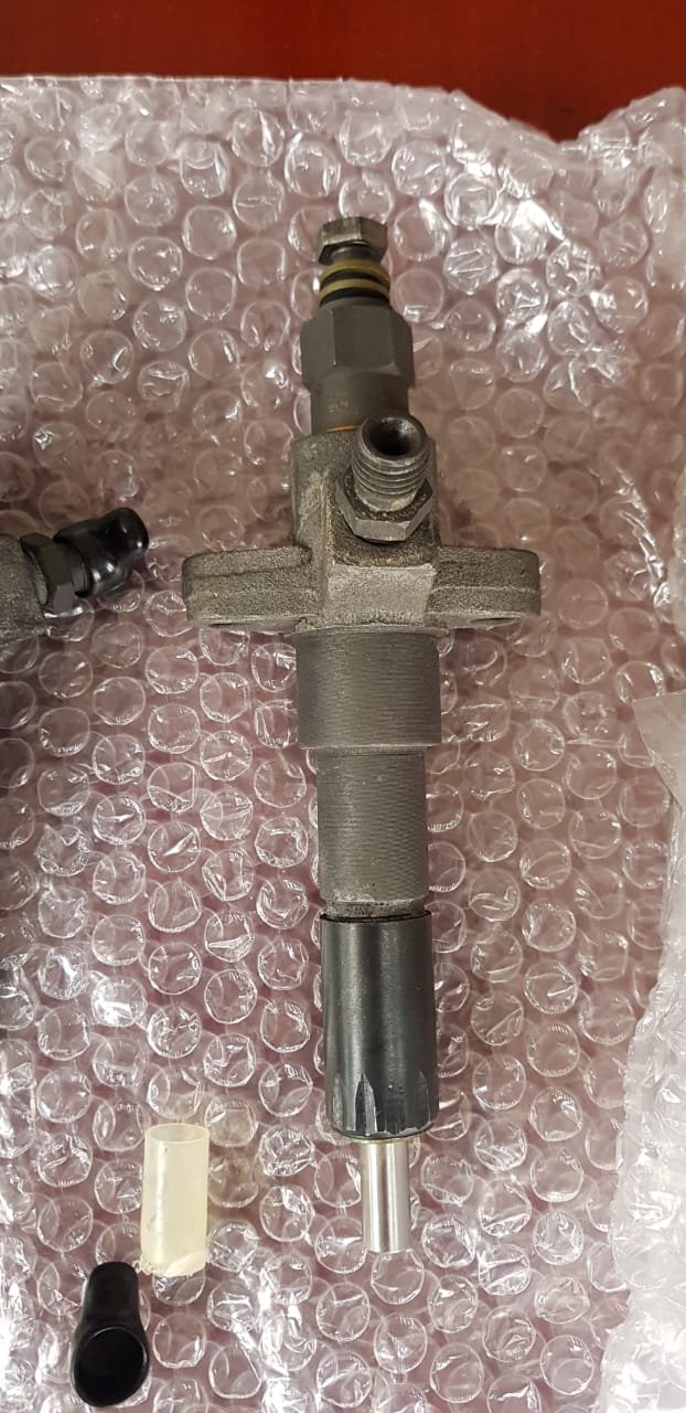 Inyectores motor Isuzu 6BG1, foto 4