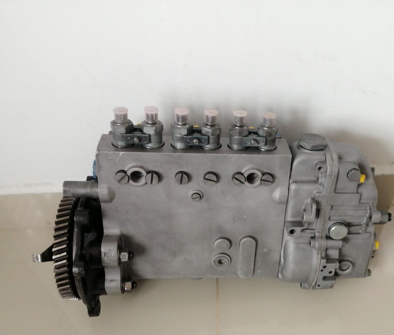 Bomba inyeccion Motor Isuzu 6BG1 excavadora Hitachi Zaxis 200 Sany Y235, foto 3
