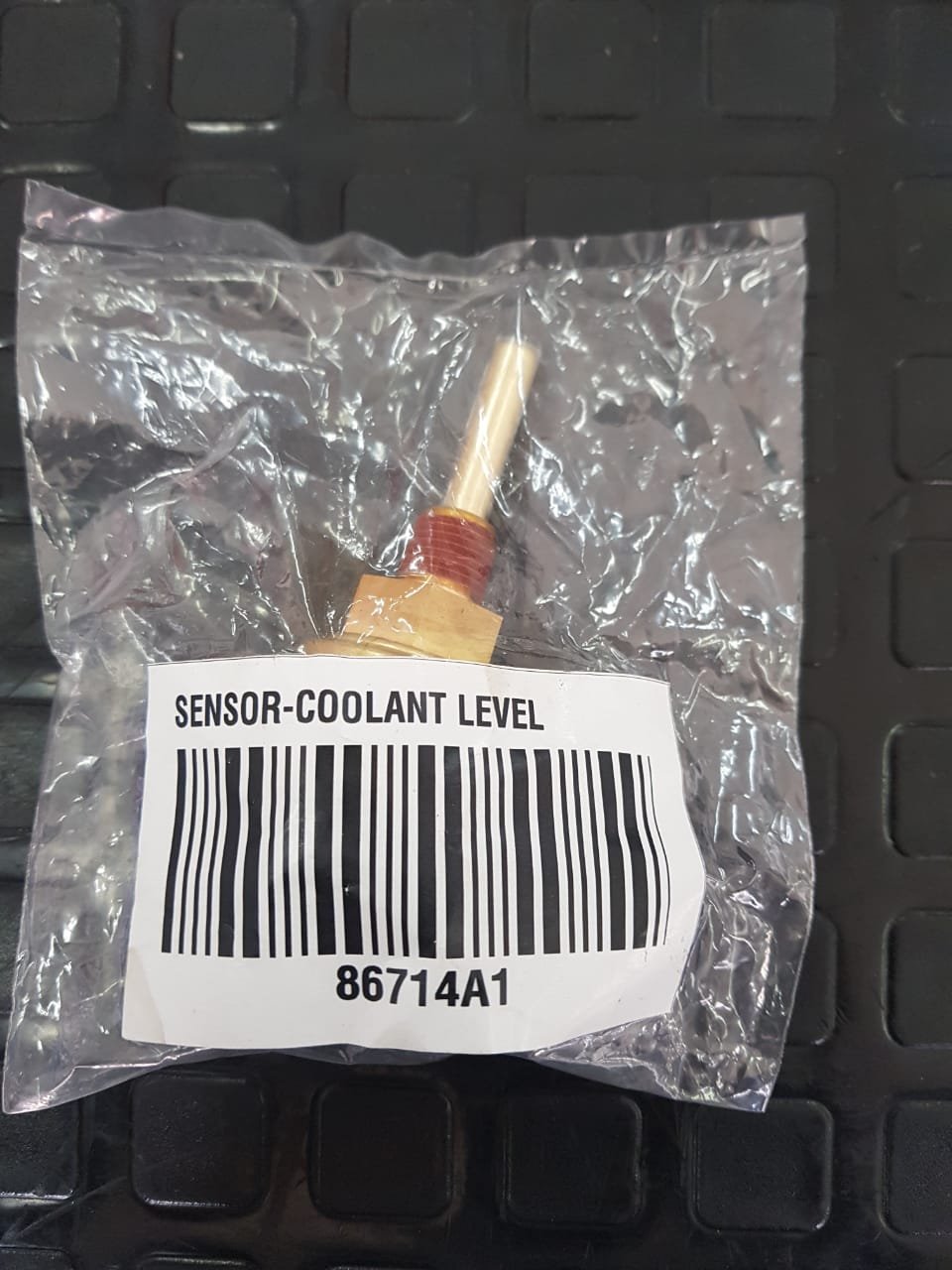 Sensor de refrigerante – Motor Cummins ISM ISX- Kenworth T800 – Internacional 9400 7600