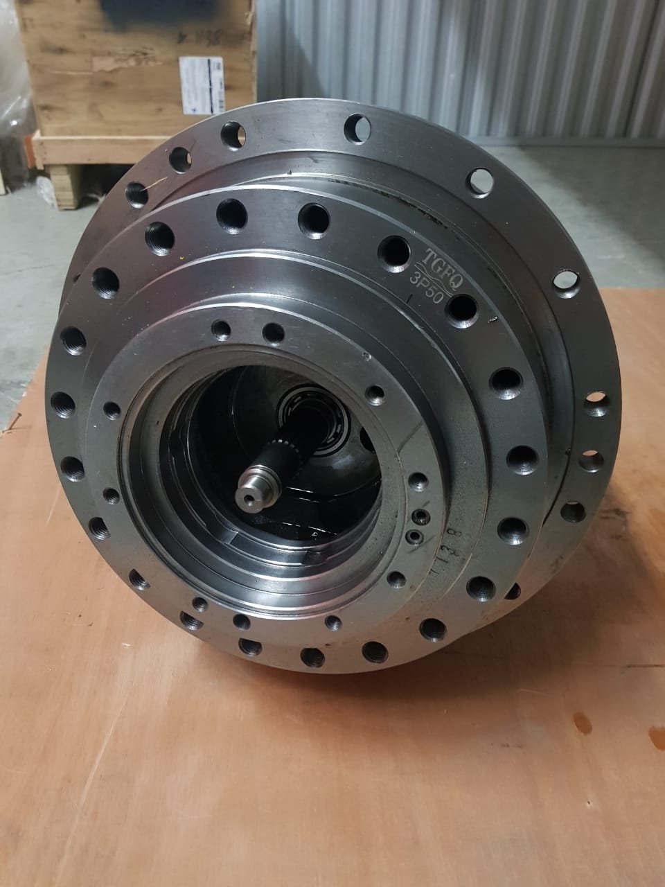 Reductor Traslacion – Excavadora CASE CX130-130B, foto 10