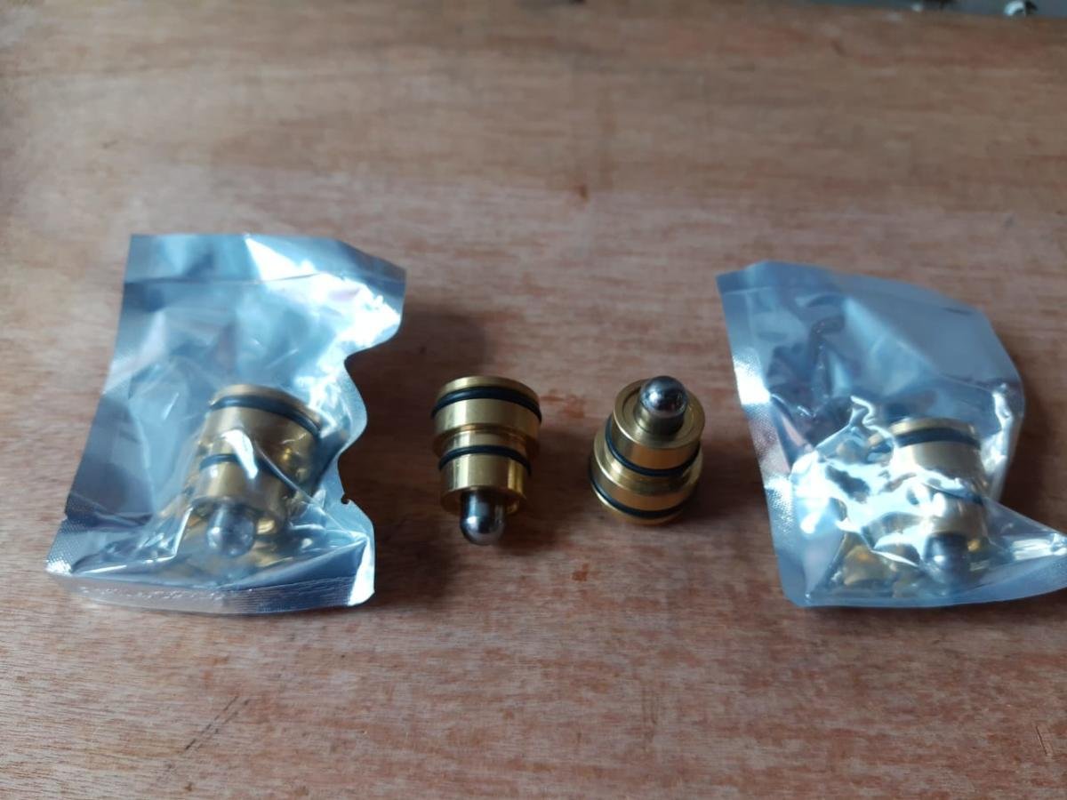 Balas de mandos de pedales para Caterpillar E320, foto 2