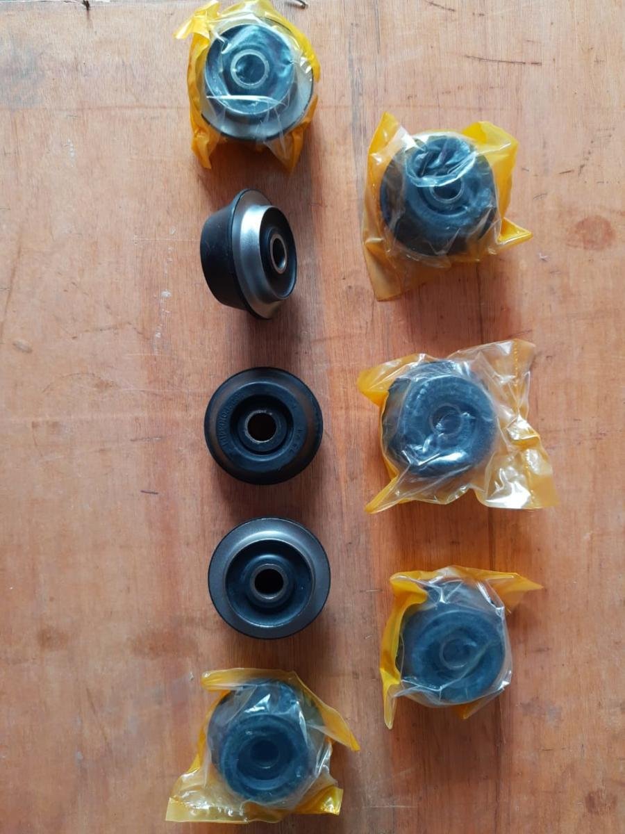 Soporte de motor Kobelco SK210 – 6, foto 3