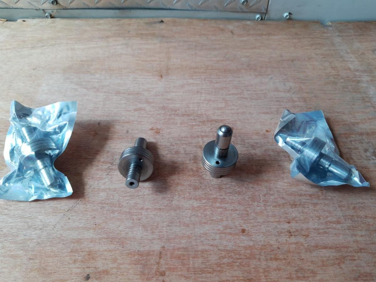 Balas de mandos de pedales para Kobelco SK 210 – 6, foto 3