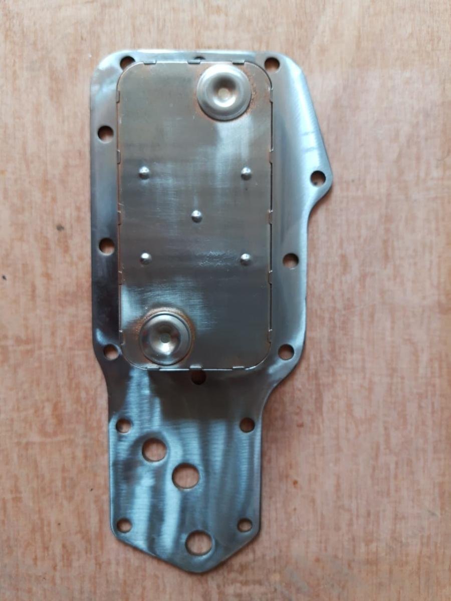 Enfriador de aceite motor Cummins 6BT, foto 2