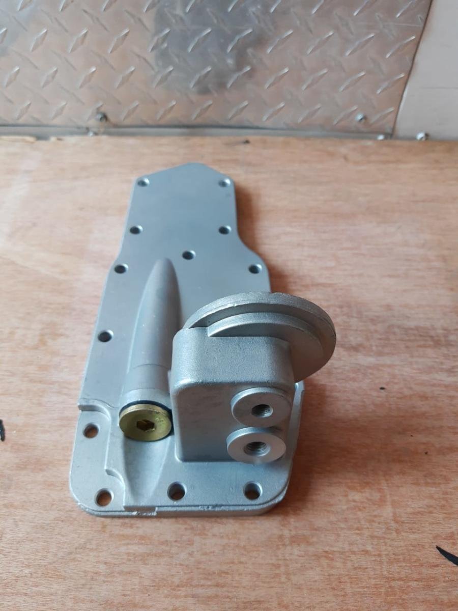 Tapa enfriador de aceite Cummins 6BT, foto 2