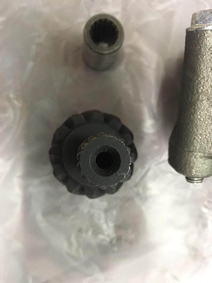 Bomba de aceite Isuzu 6BG1, foto 10