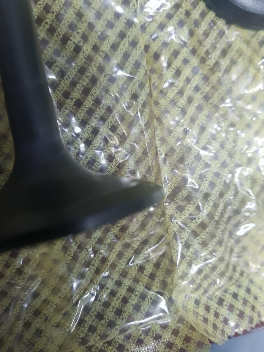 Valvula de escape y de admision culata Isuzu 6SD1, foto 5