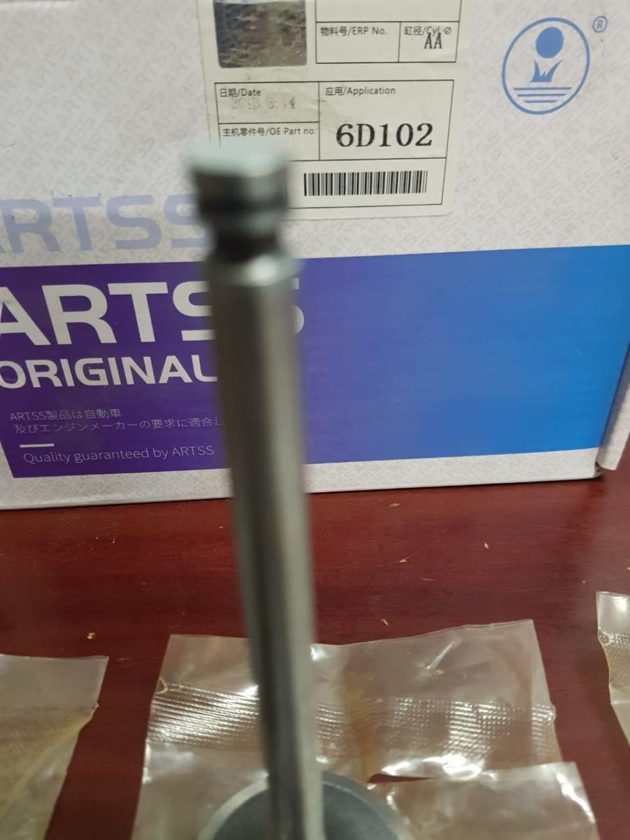 Valvula de escape culata y admisión  – Cummins 6BT, foto 3