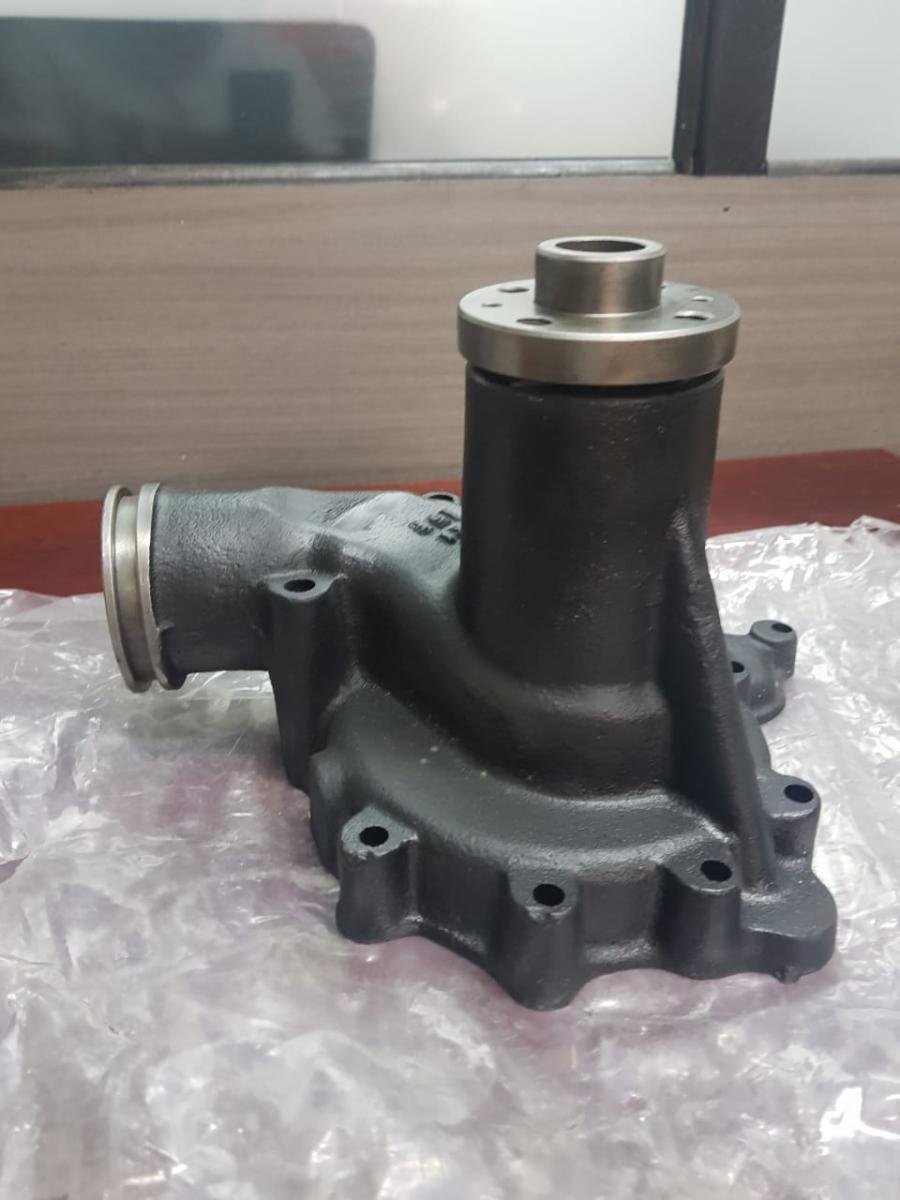 Bomba de agua Isuzu 6SD1, foto 3