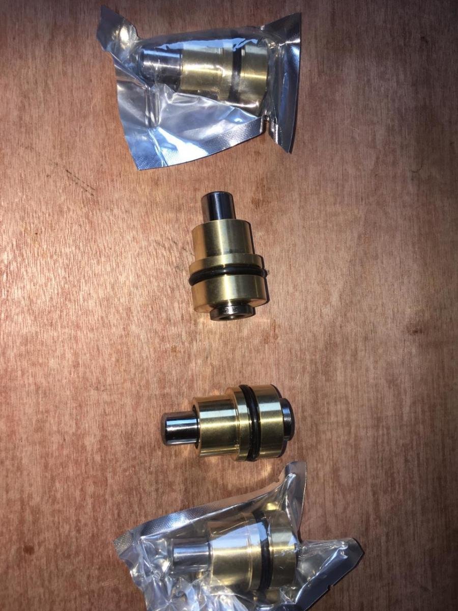 Balas de mandos de pedales para Hitachi EX200-5, foto 4