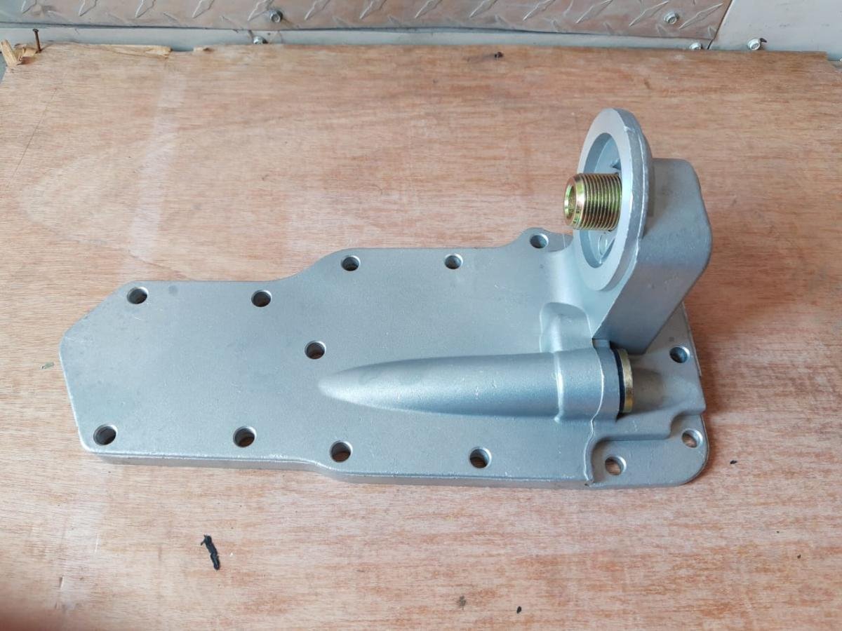 Tapa enfriador de aceite Cummins 6BT, foto 4