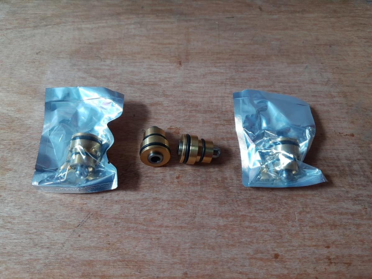 Balas de mandos de pedales para Caterpillar E320, foto 4