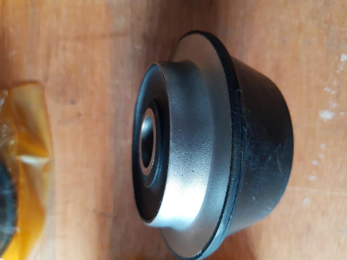 Soporte de motor Kobelco SK210 – 6, foto 4