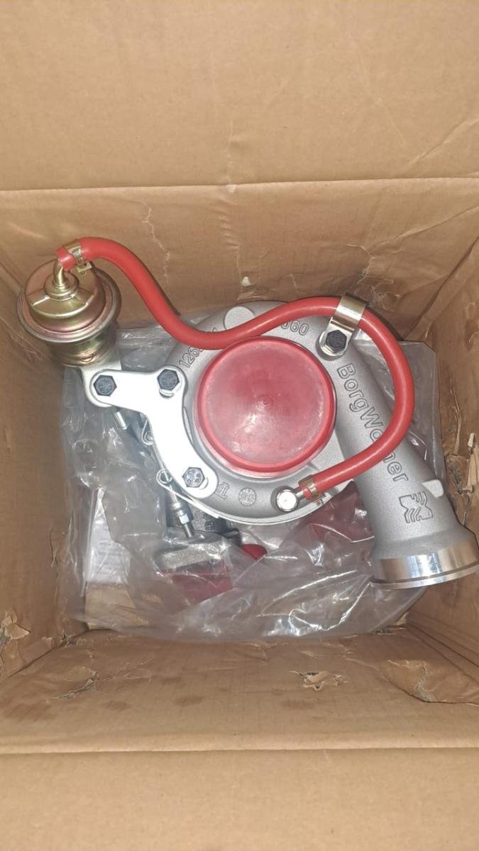 Turbo VOLVO EC210B con Valvula, foto 2