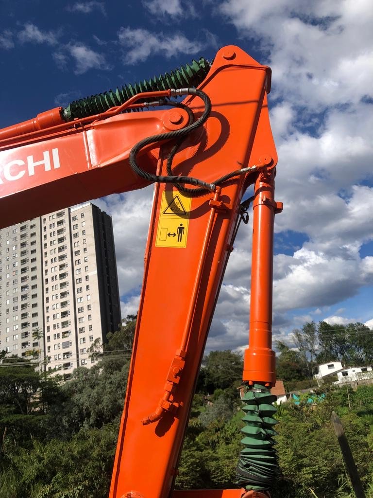 Excavadora HITACHI EX100-5, foto 5