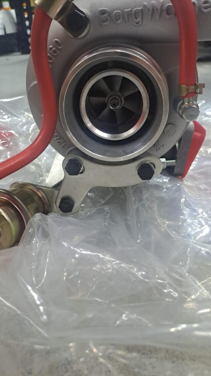 Turbo VOLVO EC210B con Valvula, foto 5