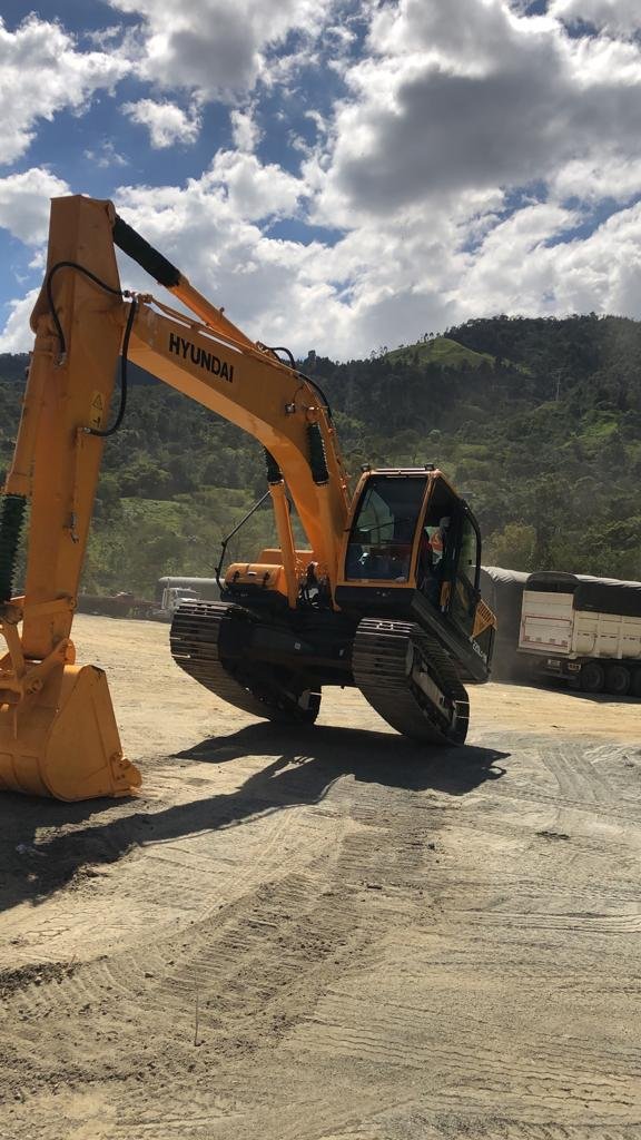 Excavadora HYUNDAI R220-9S, foto 10