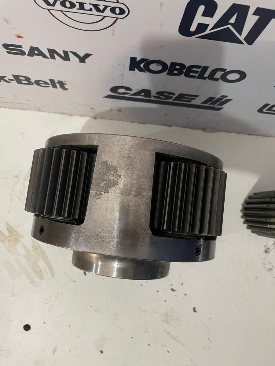 Carrier inferior Reductor Giro DOOSAN DX225 (Version 2), foto 6