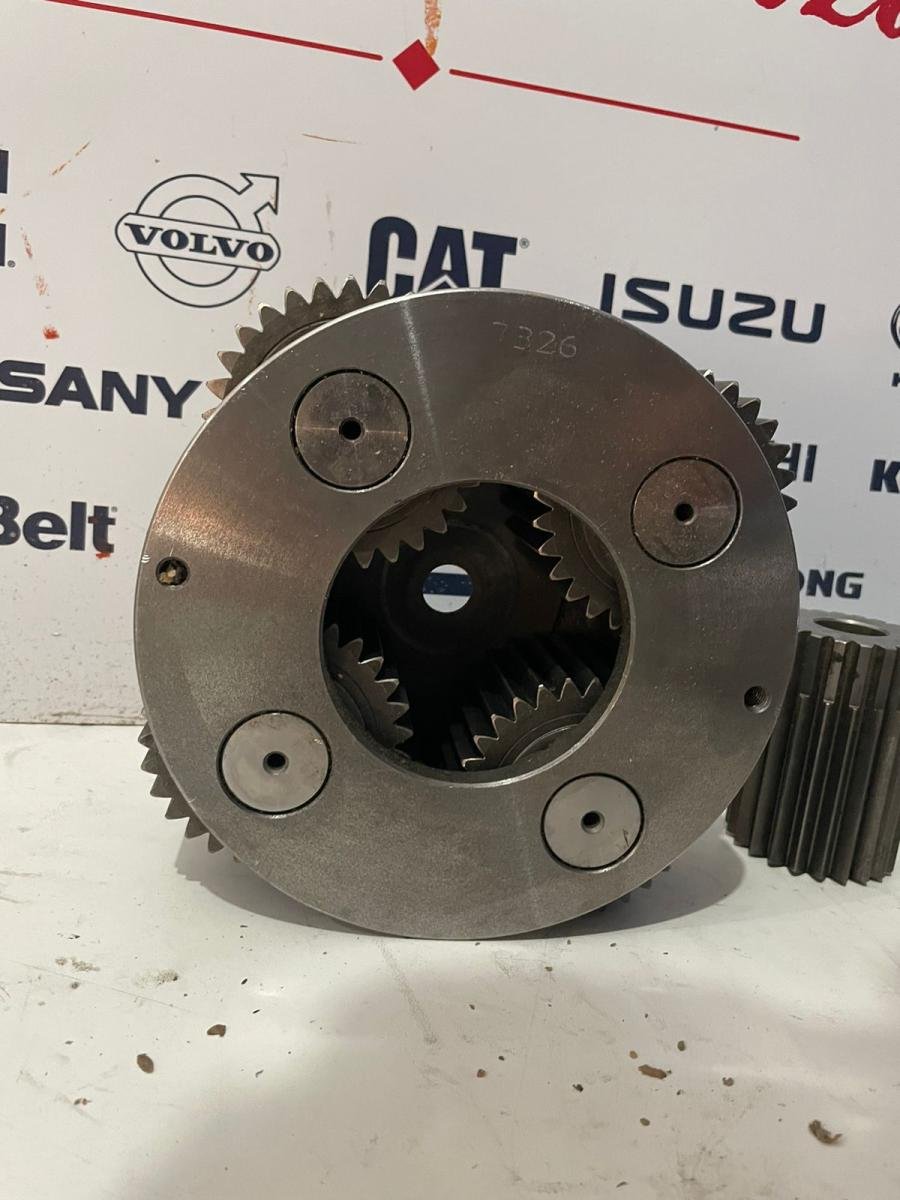 Carrier inferior Reductor Giro DOOSAN DX225 (Version 2), foto 3