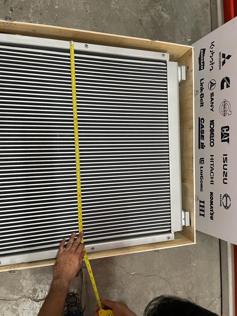 Radiador de aceite KOBELCO SK200-3/4, foto 3